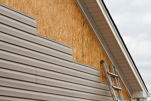 Professional Vinyl Siding technician working in Lawnside, NJ